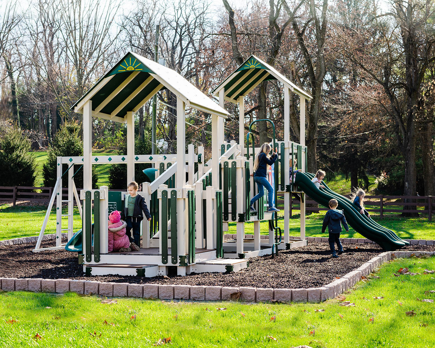 King-Swings-Commercial-Playgrounds-Navigator-Front-Side