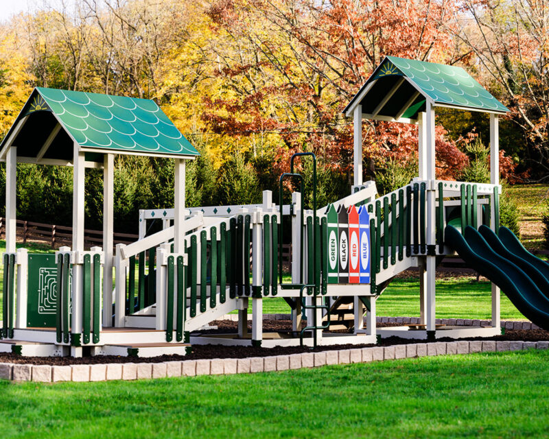 King-Swings-Commercial-Playgrounds-Navigator-Side3