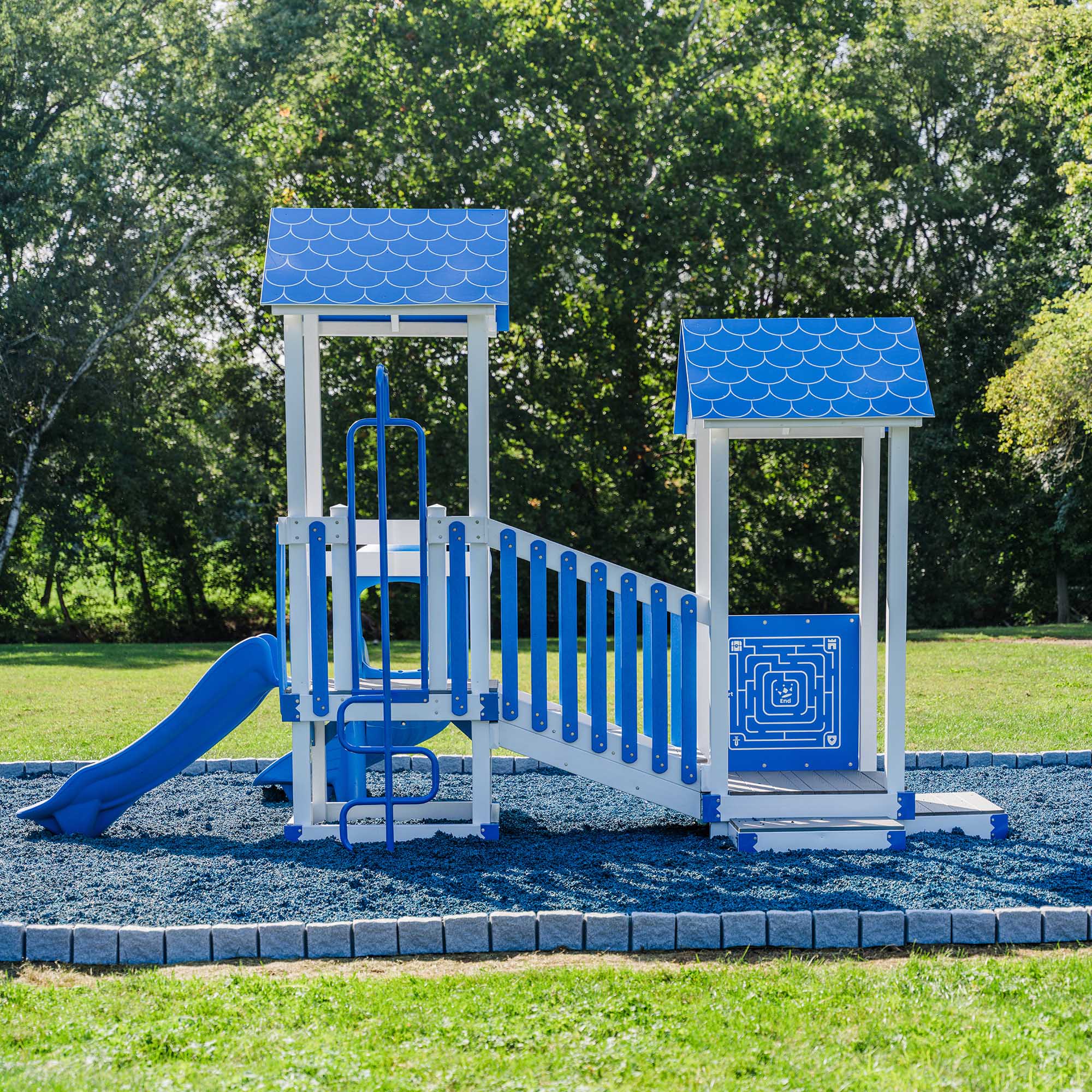 King-Swings-Commercial-Playgrounds-Pioneer-Back