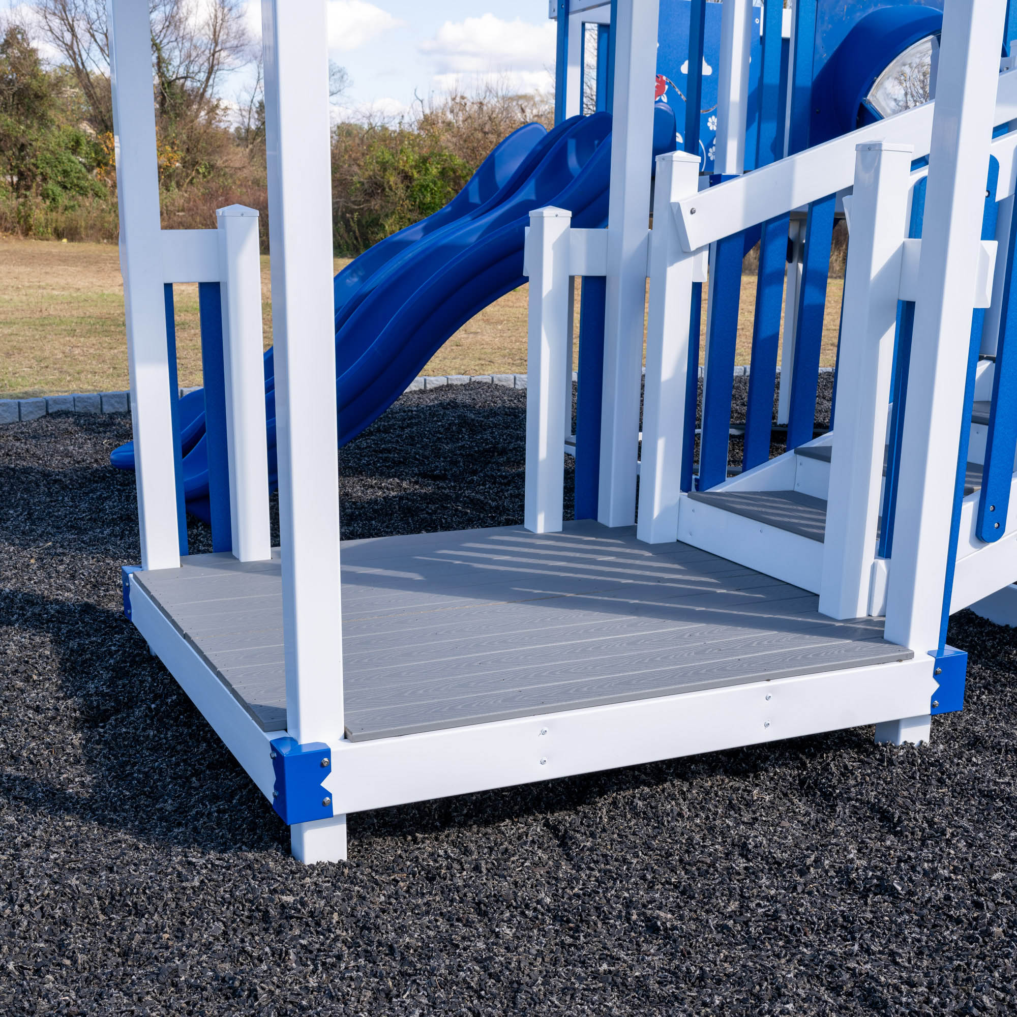 King-Swings-Commercial-Playgrounds-Seafarer-Platform