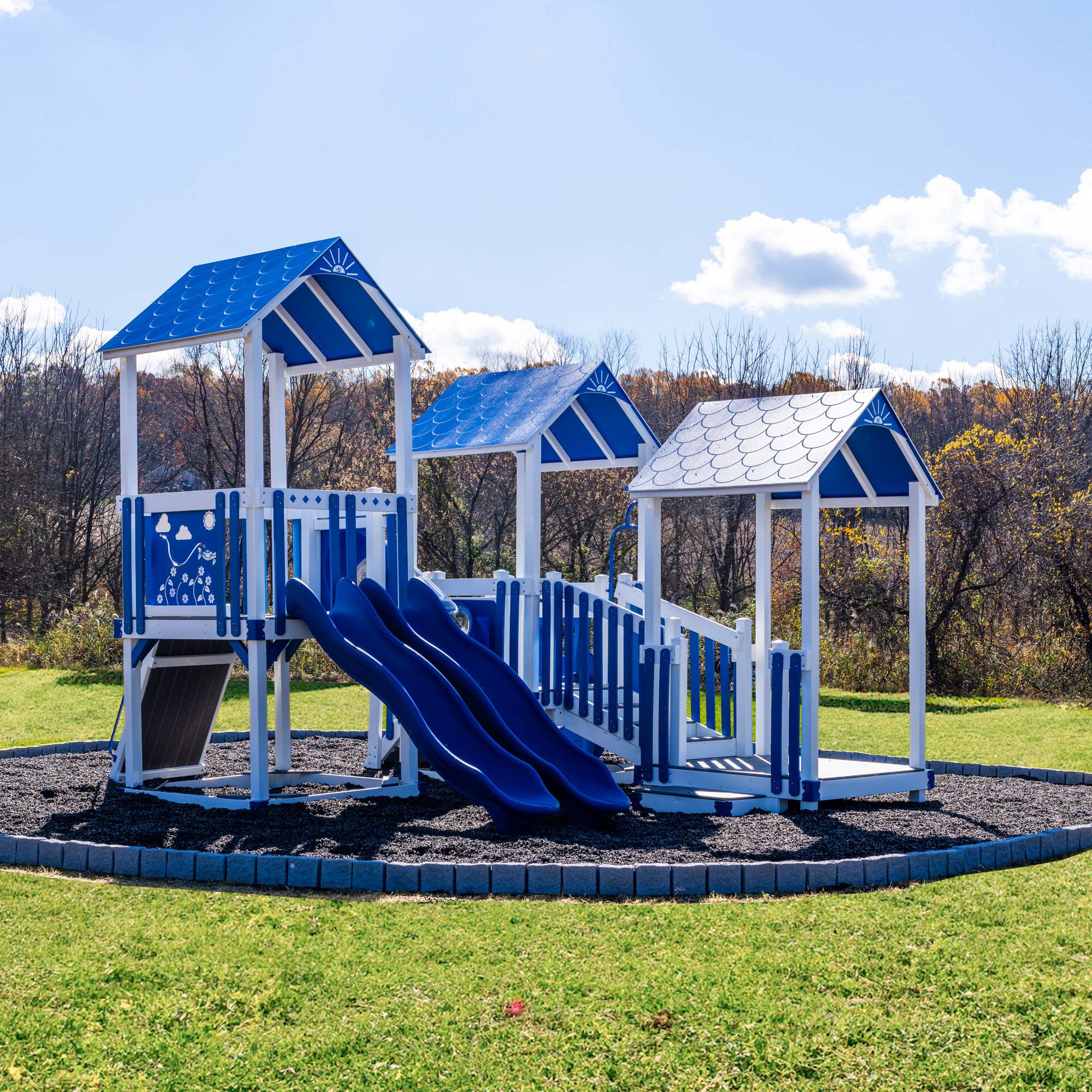 King-Swings-Commercial-Playgrounds-Seafarer-Side-Right