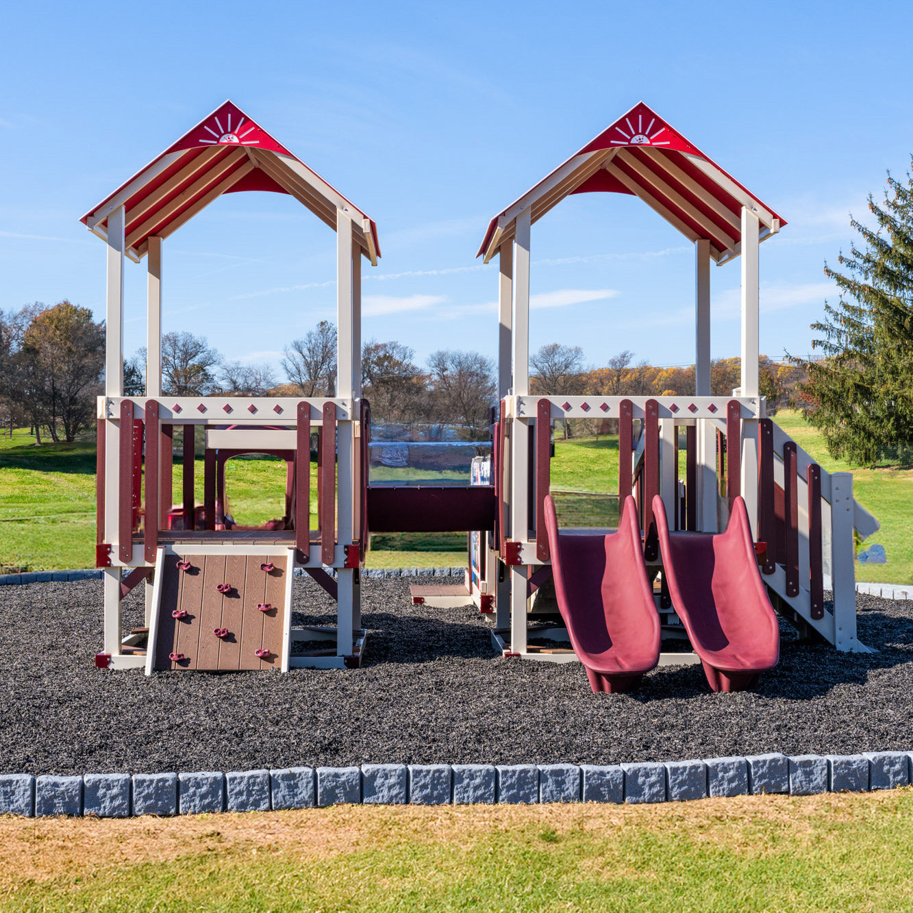 King-Swings-Commercial-Playgrounds-Trail-Blazer-Back2