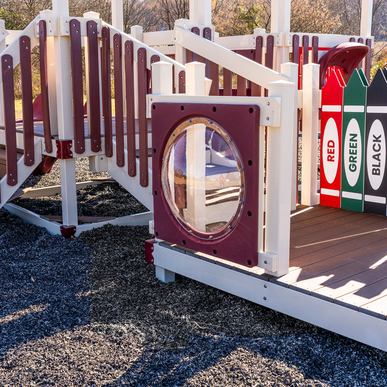 King-Swings-Commercial-Playgrounds-Trail-Blazer-Bubble