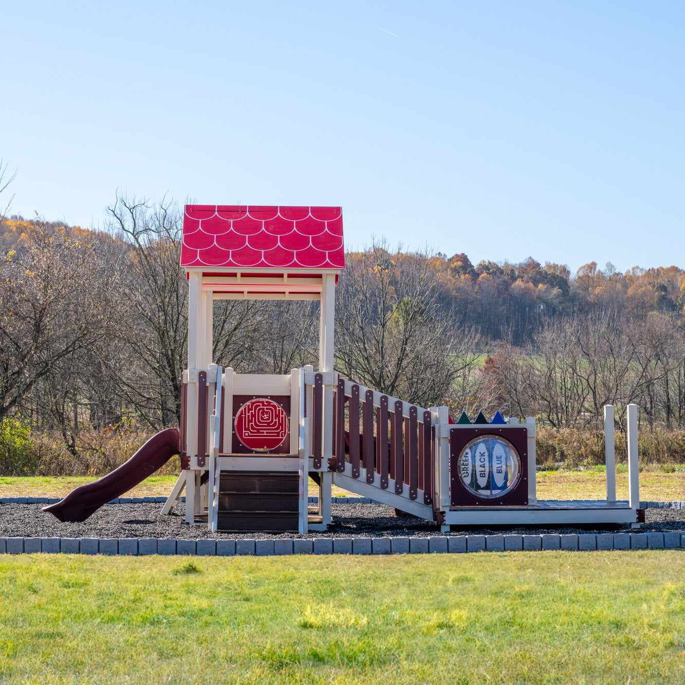 King-Swings-Commercial-Playgrounds-Trail-Blazer-Right-Side2