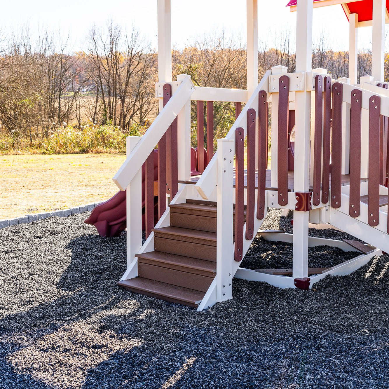 King-Swings-Commercial-Playgrounds-Trail-Blazer-Stairs2