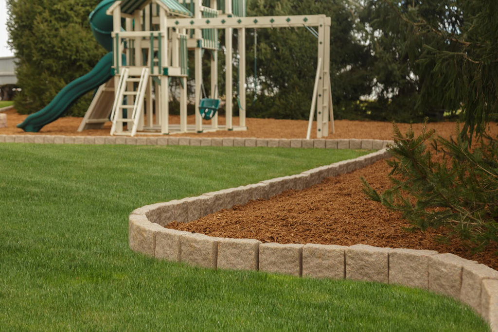 King-Swings-Flex-Wall-W-Playground3