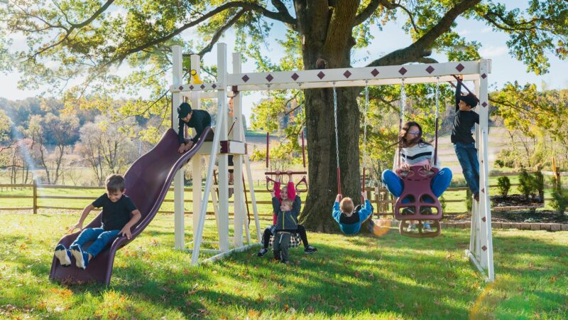 King-Swings-Honeybear-Hangout-Vinyl-Swing-Set-W-Kids