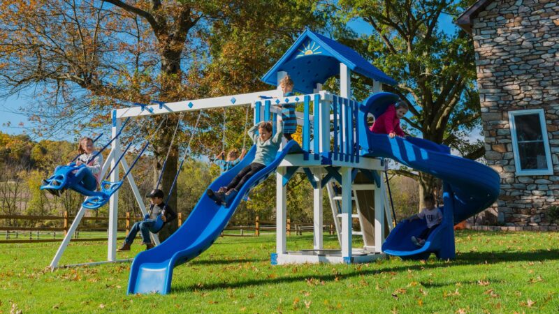 King-Swings-Starboard-Escape-Vinyl-Swing-Set