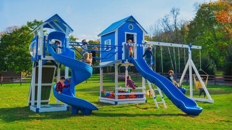 King-Swings-The-Chateau-Vinyl-Swing-Set