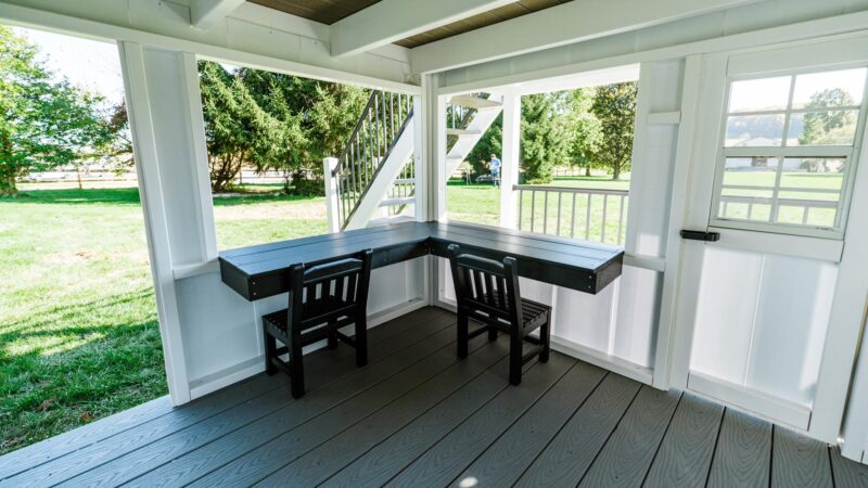 King-Swings-The-Homestead-Playhouse-Inside-Bottom