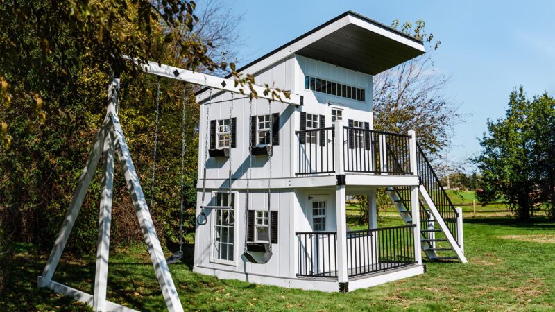 King-Swings-The-Homestead-Playhouse-Side