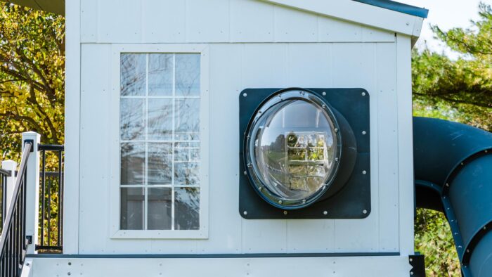 King-Swings-The-Homestead-Playhouse-Windows
