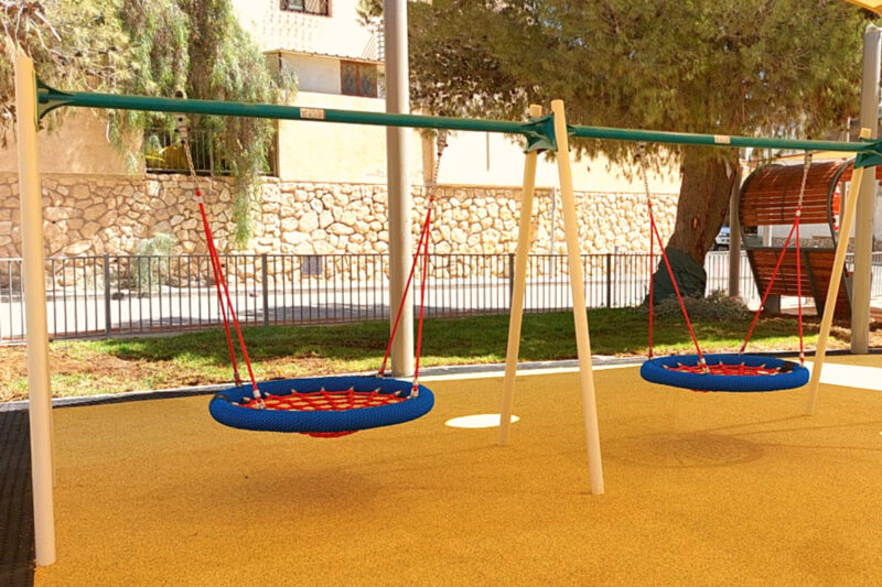 Psagot-Commercial-Playgrounds-Birds-Nest-Swing-Build