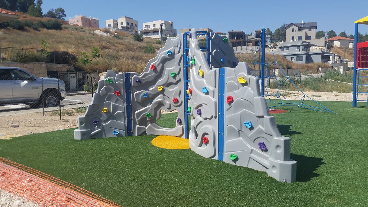 Psagot-Commercial-Playgrounds-Climbing-Wall-D-Build