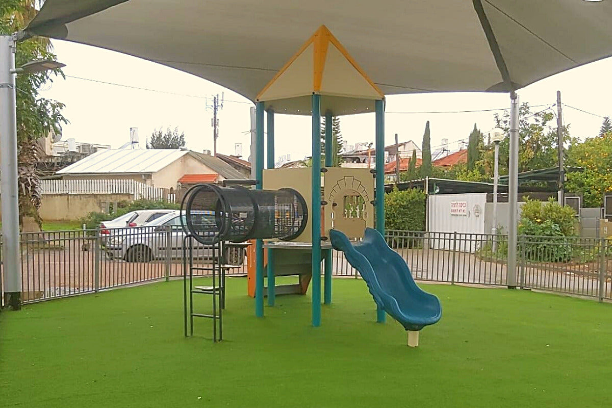 Psagot-Commercial-Playgrounds-El-Paso-Build-Side-Left