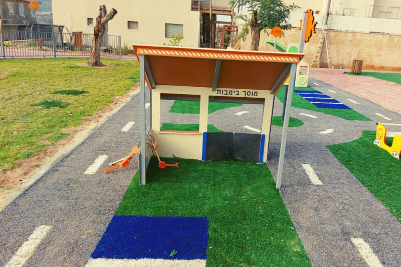 Psagot-Commercial-Playgrounds-Junior-Mechanic-Shop-Build-Front