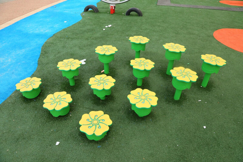 Psagot-Commercial-Playgrounds-Stepping-Pods-Build-2