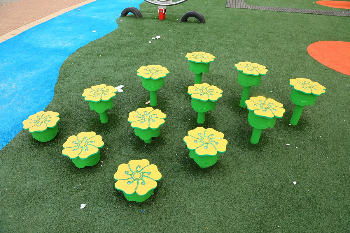 Psagot-Commercial-Playgrounds-Stepping-Pods-Build-2