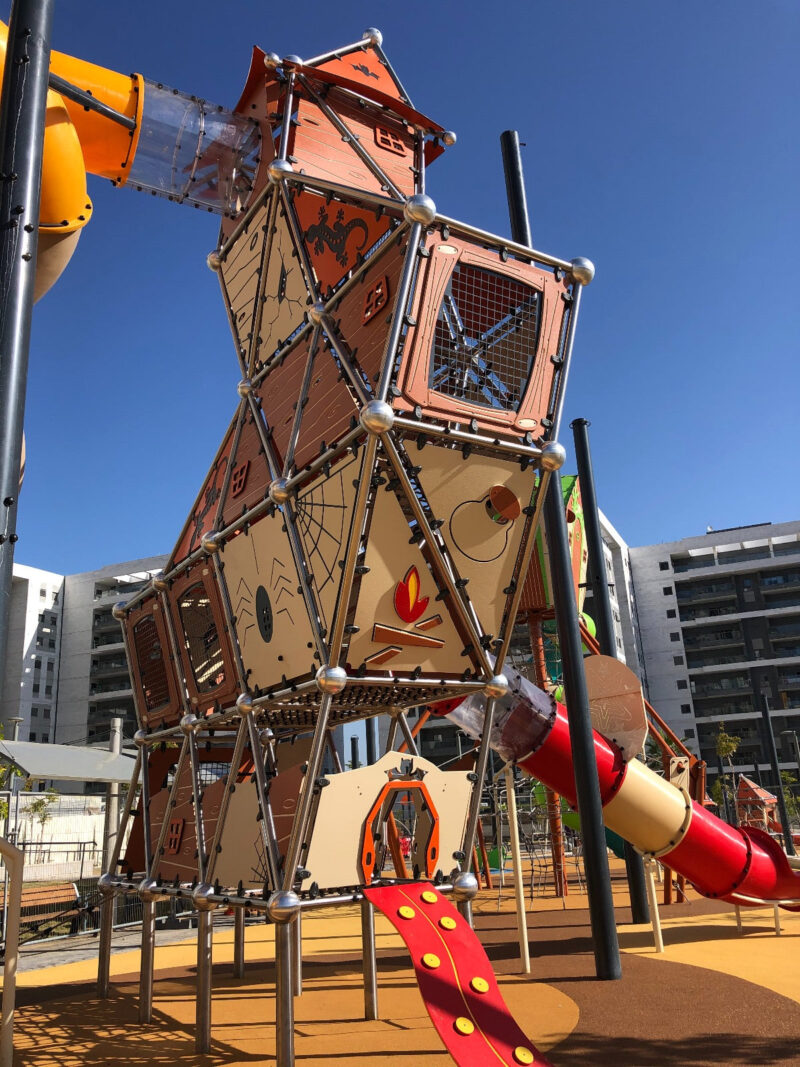 Psagot-Commercial-Playgrounds-Witch-House-Build-Side-Left