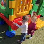 Ultra-Play-Discovery-Center-Spring-Kids-2