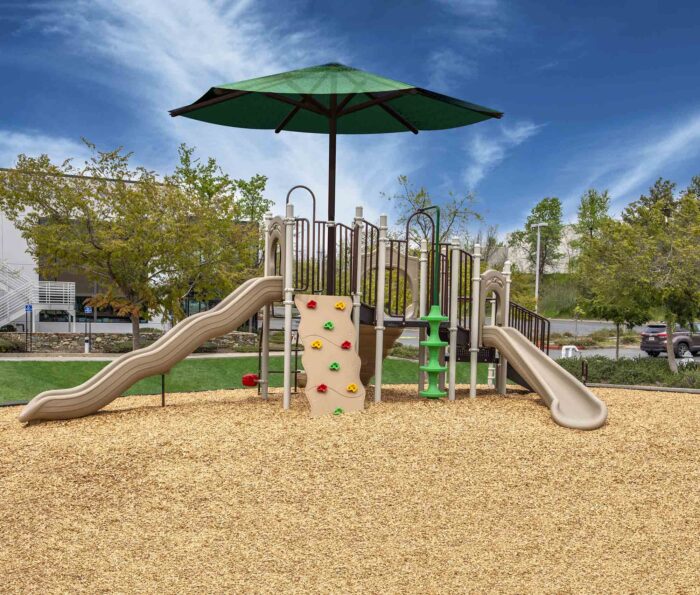 Ultra-Play-Slide-Mountain-w-Shade-Outside