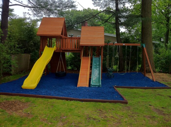 playsafer-rubber-mulch-blue-playground