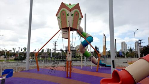 Psagot Playgrounds Long Beach 1AA