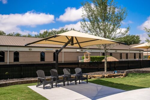 Superior Shade Cantilever Single Column Fabric Shade 8 FT